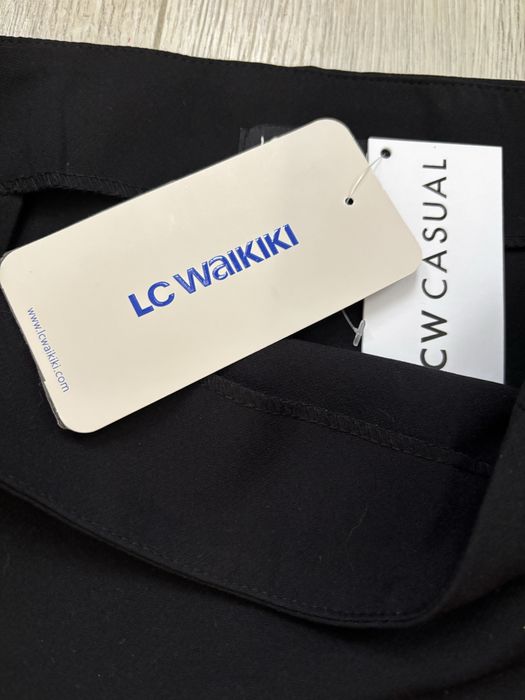 Спідниця LC WAIKIKI нова.
