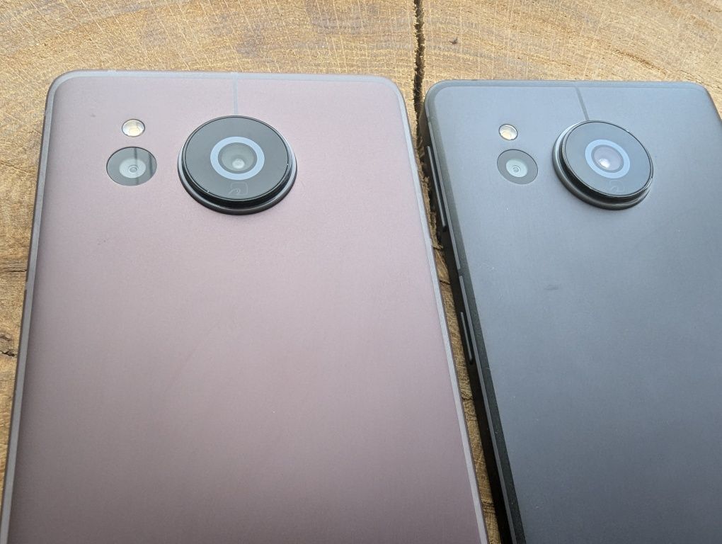 В продаже идеальный японский Sharp sense 7 plus 2sim