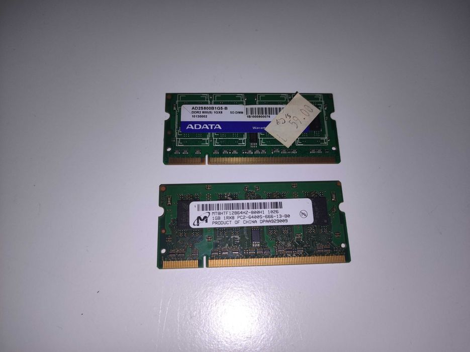 Pamięć RAM DDR2 SO-DIMM, dwie kości po 1GB, 800MHz