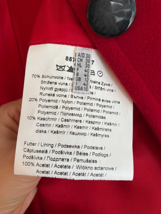 Czerwony płaszcze Erich Fend