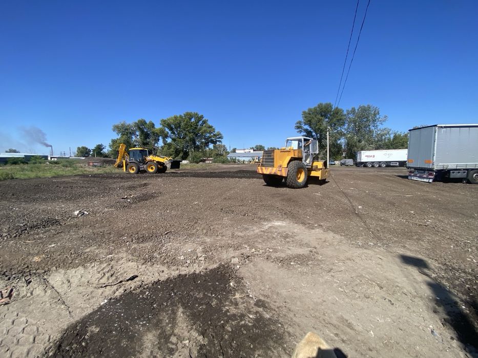 Оренда екскаватора і самоскида