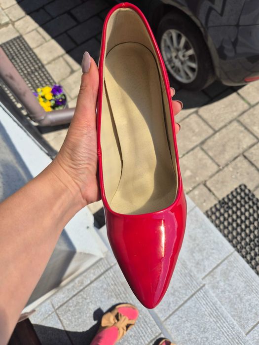 Czerwone szpilki rozmiar 37