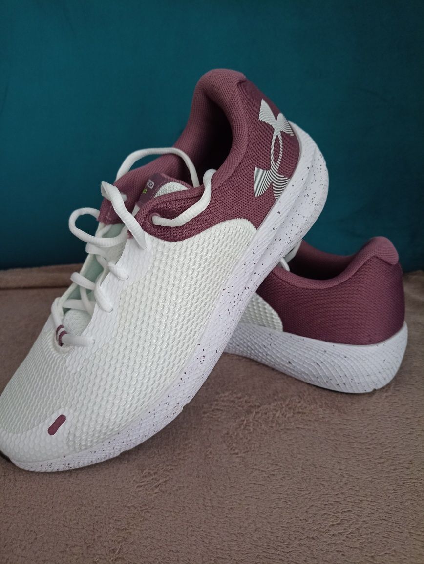 Buty sportowe UNDER ARMOUR Charged Pursuit , rozm. 42