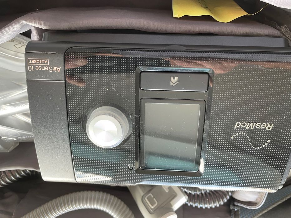 Resmed AirSense 10 AutoSet C-PAP ИВЛ аппарат для лечения храпа (апное)