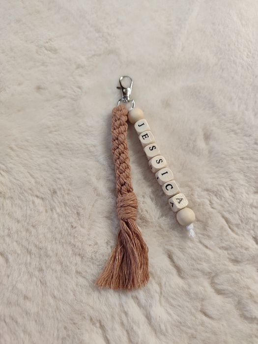 Porta chaves macramé com nome