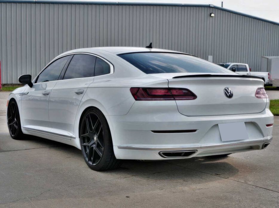 Volkswagen Arteon SE      2021