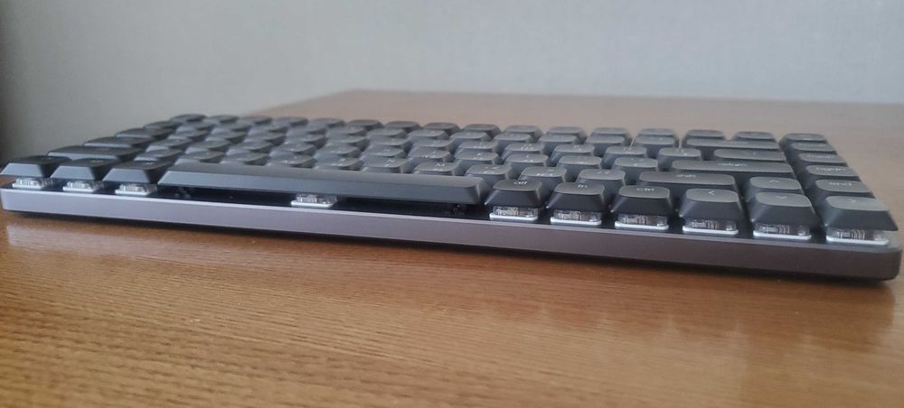 Satechi SM1 Slim Mechanical Механическая беспроводная клавиатура