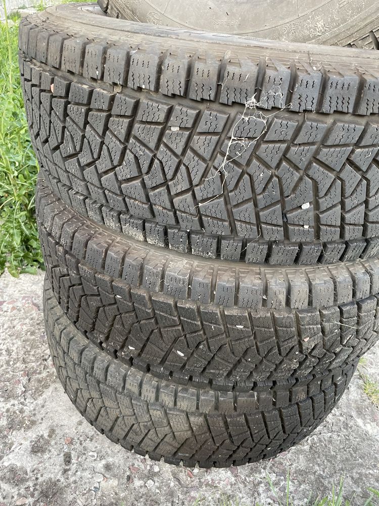 Продам шини 265/65R17 позашляховик