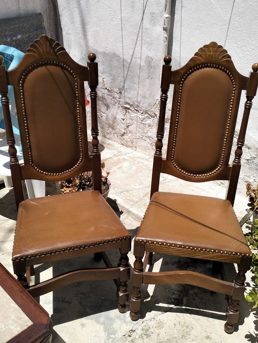 Vendo cadeira de madeira