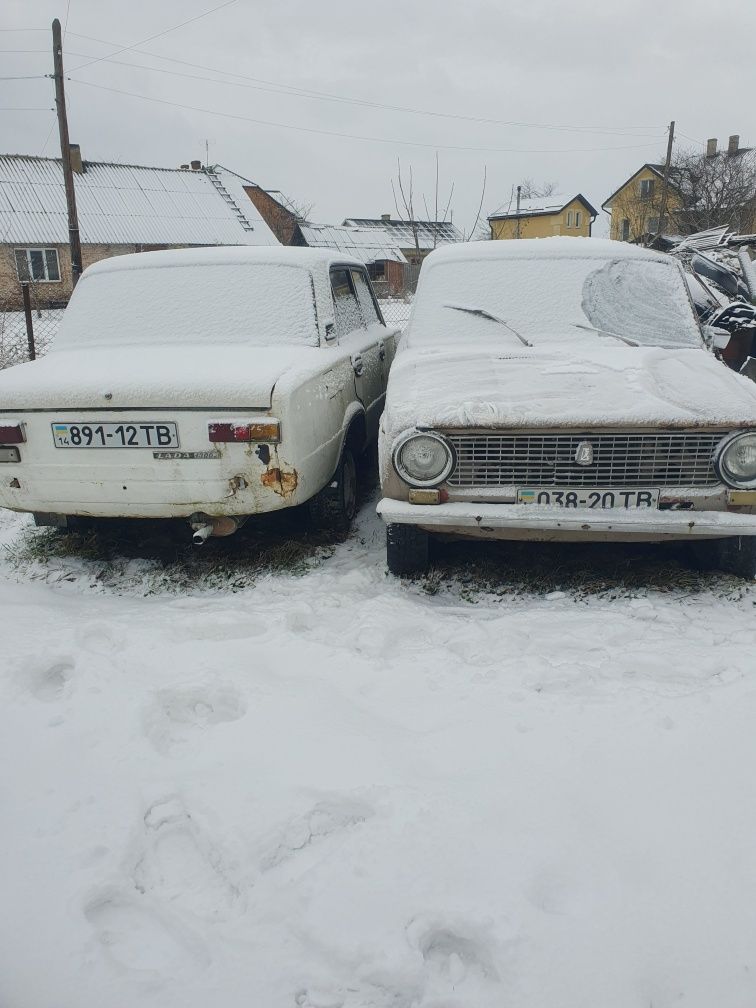 Продам на запчастини.