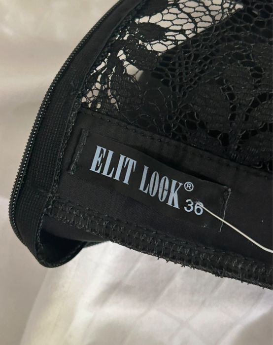 długa czarna elegancka sukienka na studniówkę