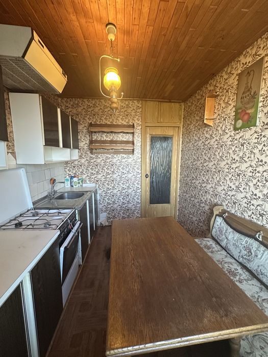 Продаж 4 кімнатної квартири