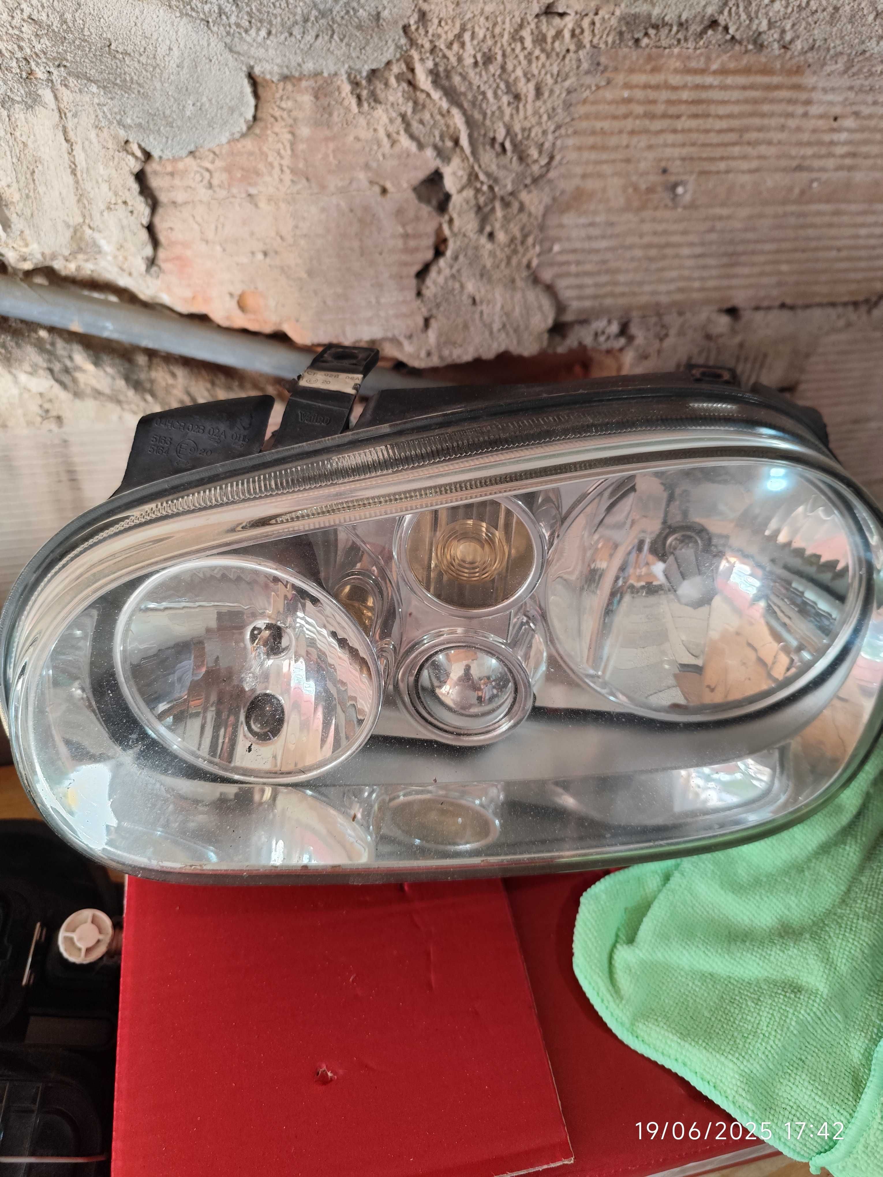 Farol vw golf 4 cromado