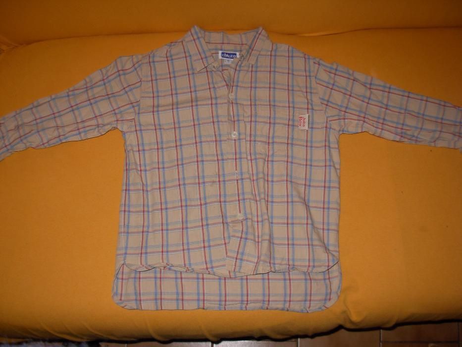 Camisa Chicco 5 anos quadriculada unisexo + T'shirt Chicco azul 5 anos