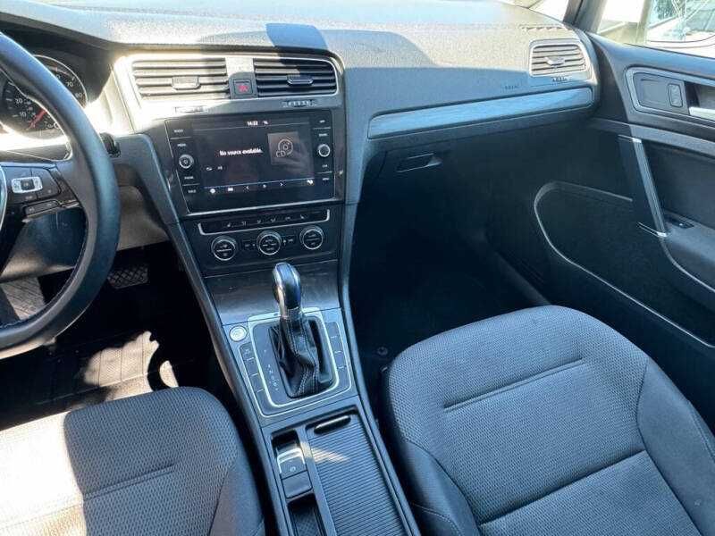 2019 Volkswagen e-Golf