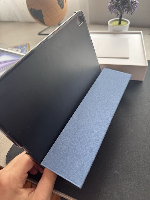 Ipad air 11-inch M3 7th gen novo com garantia e capa