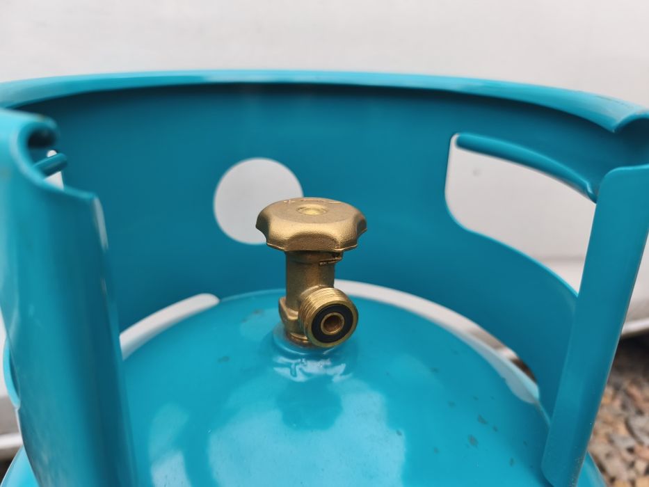 Butla gazowa 11kg z PRAWIE POŁOWĄ gazu propan-butan, stan JAK NOWA!