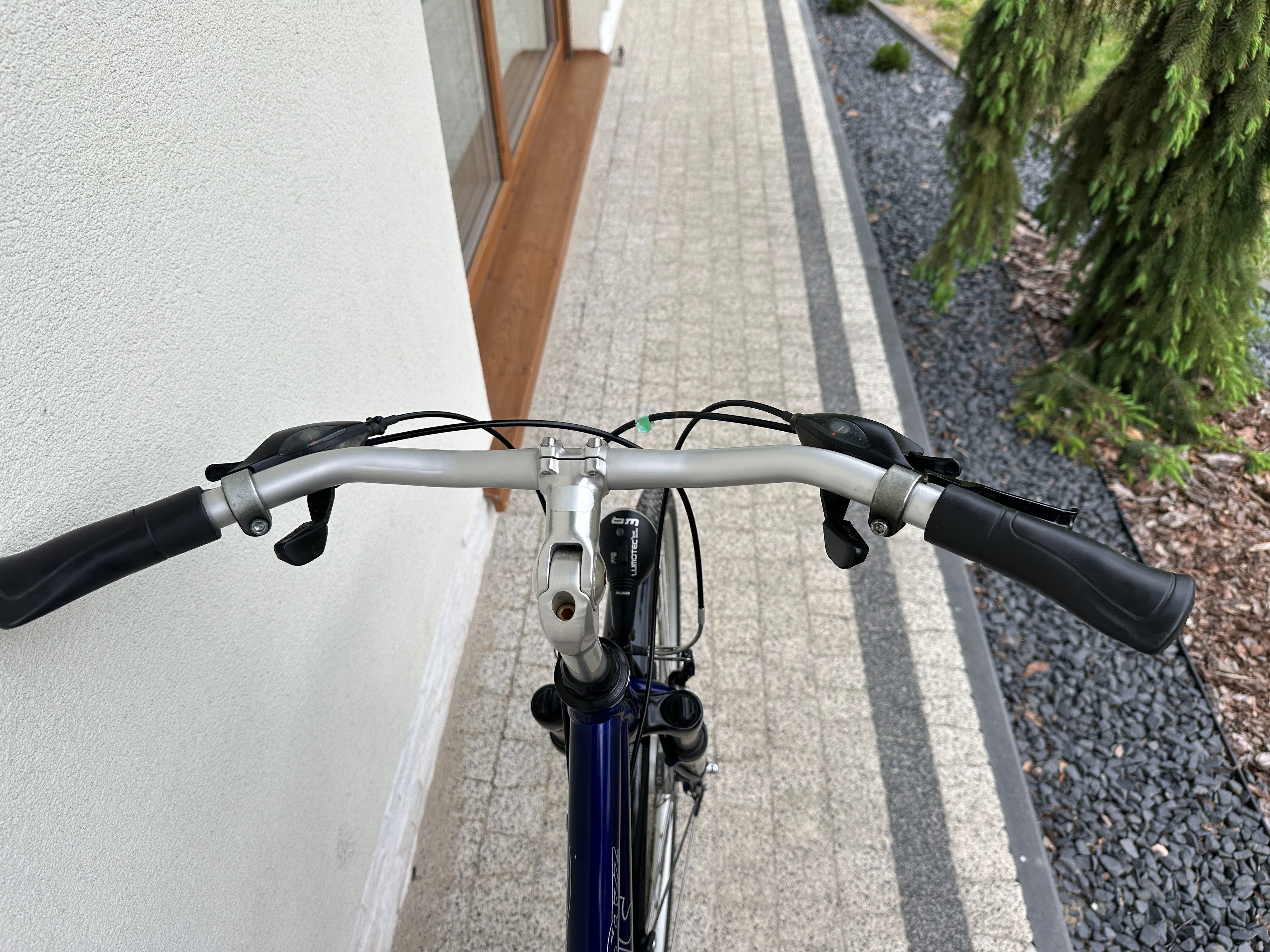 Rower STEVENS - Trekking, koła 28, amortyzacja, aluminiowy