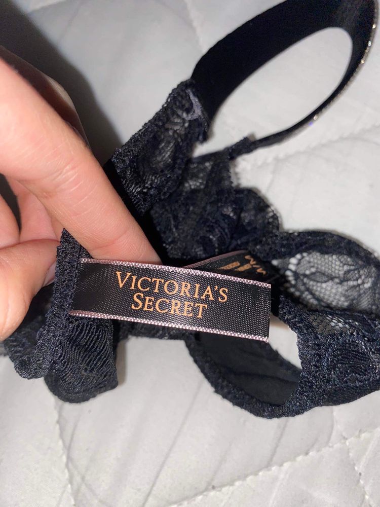 Stringi Victoria’S Secret Nowe M Czarne majtki