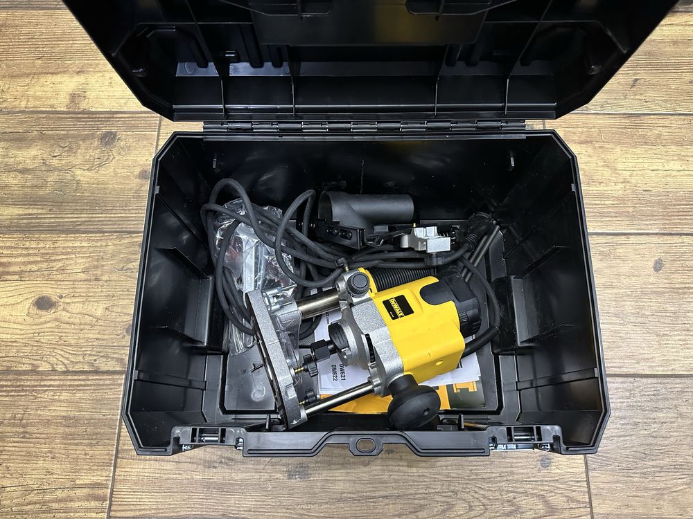 Frezarka górnowrzecionowa DW622 DEWALT 1400W + walizka TSTak (FV 23%)