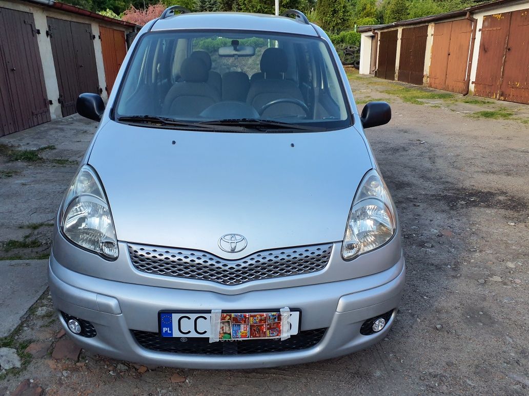 Toyota Yaris Verso