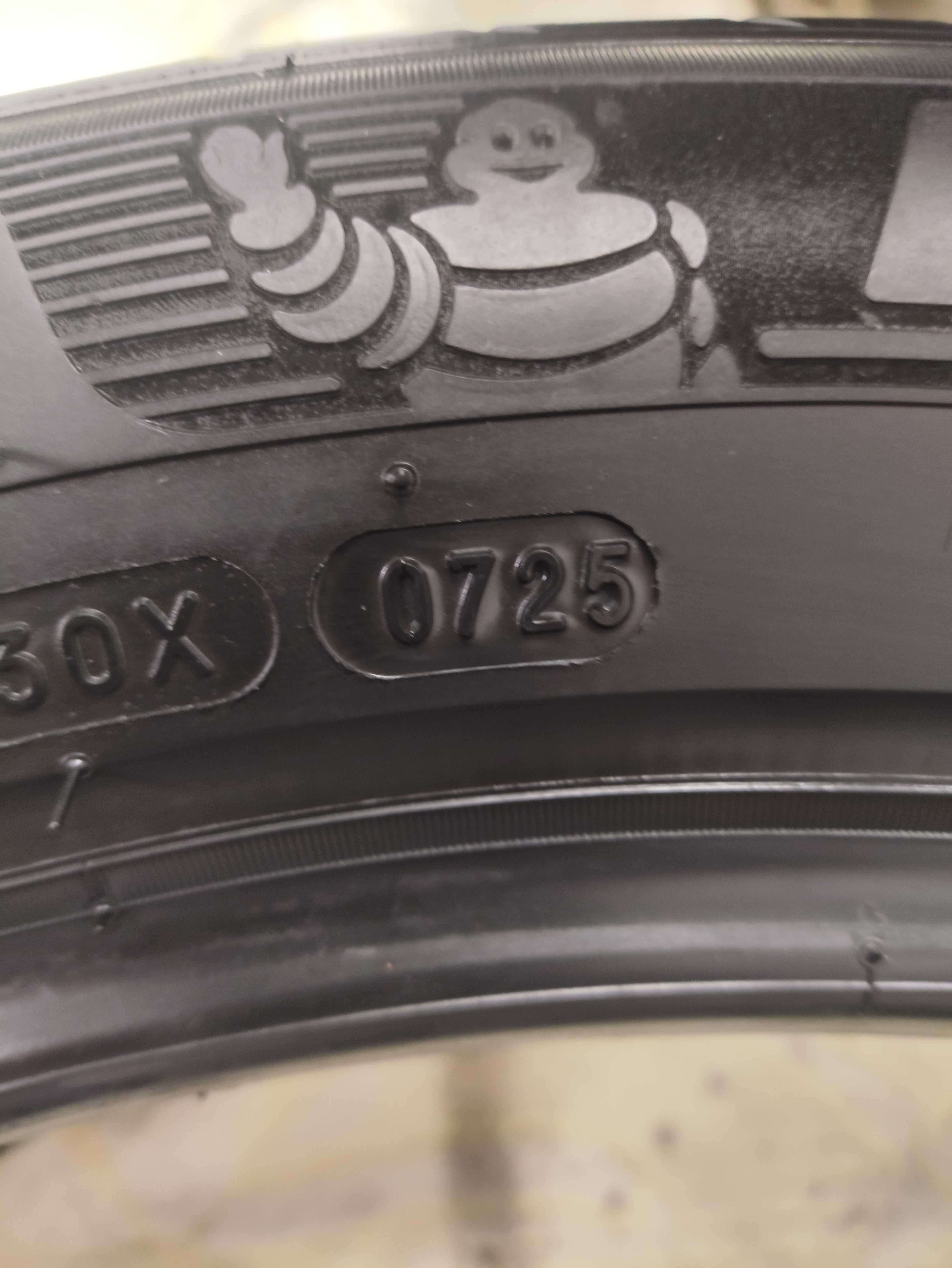 Opony Michelin 235/50 R19