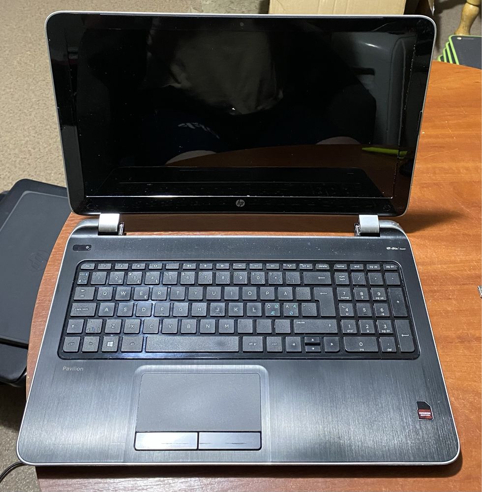 Ноутбук HP 15-n221no 15.6"/4GB RAM/1TB HDD! N1792