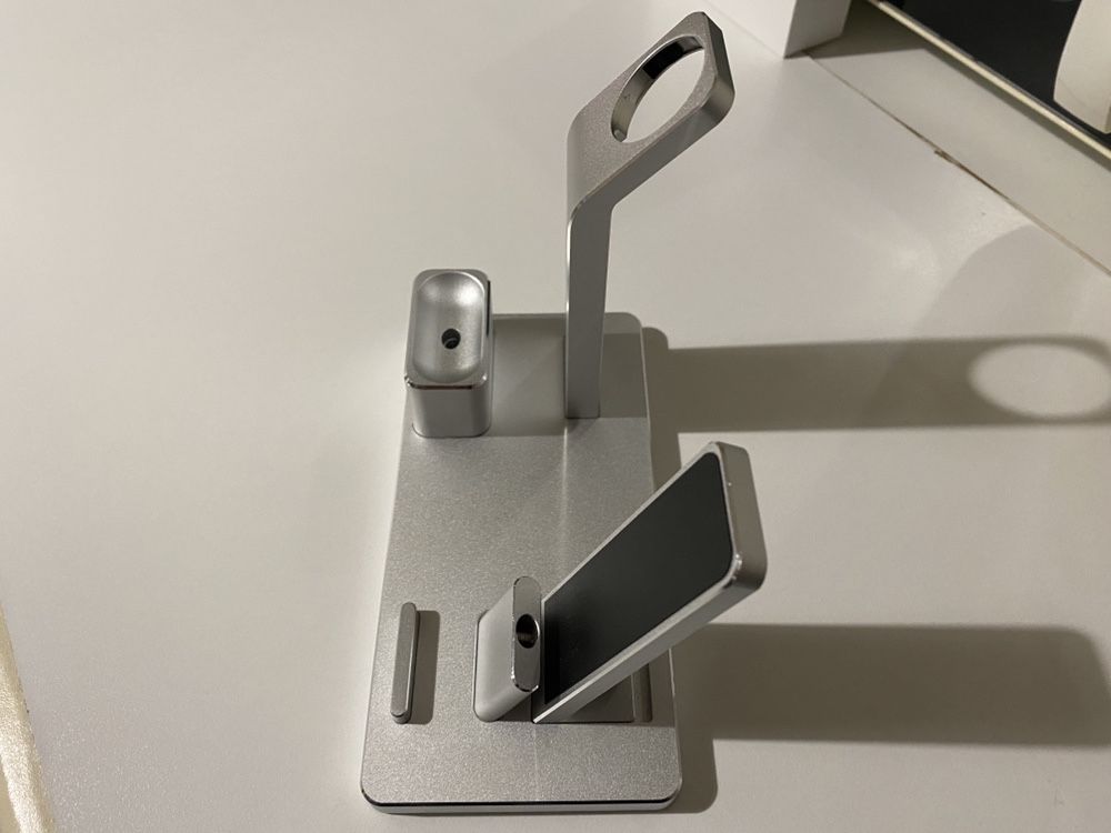 Dockstation iPhone, Apple Watch e AirPods (1º e 2ª Gen)