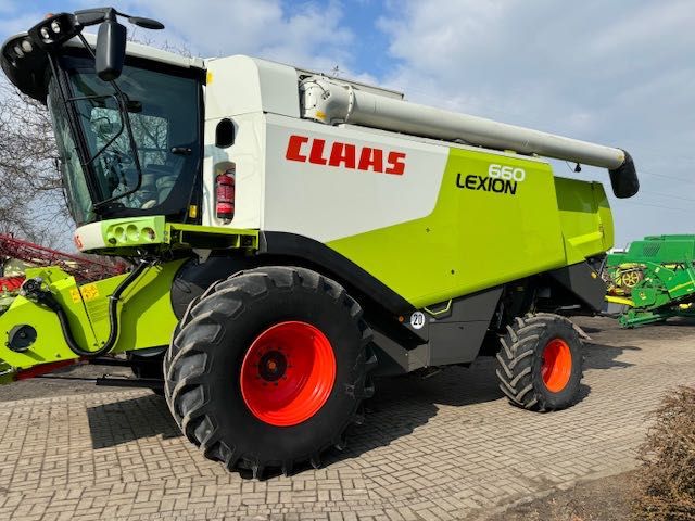 Kombajn Claas Lexion 660