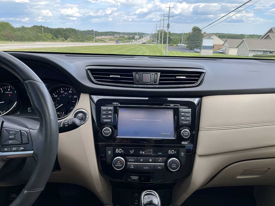 Nissan Rogue      2017