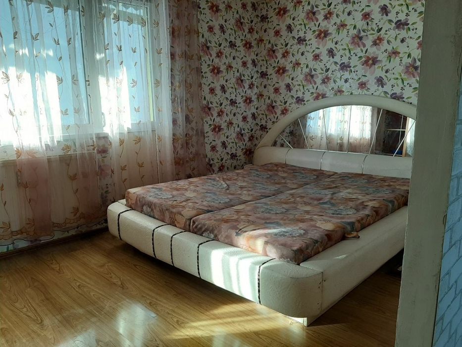 Здається 1кім. квартира, (частина будинку) на 12 Школі!