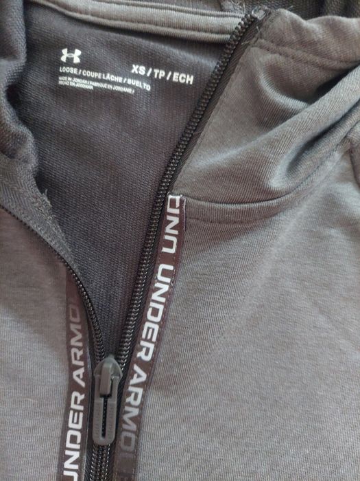 Bluza z kapturem Under Armour,  rozm. XS, stan idealny