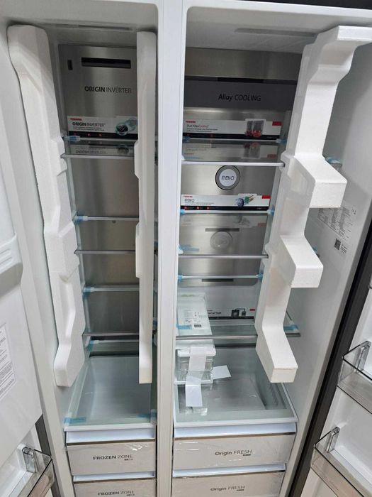 NOWA Toshiba KOSTKARKA lodówka GR-RS755WI Side by  gwar 2 lata M2