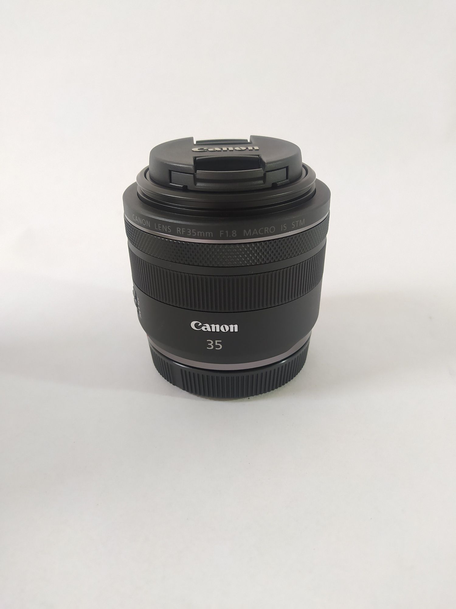 Об'єктив Canon RF 35mm f/1,8 IS Macro STM  НОВИЙ