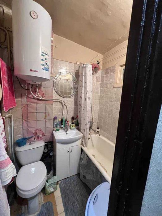 2-к квартира в жилом состоянии на Варненской / Инглези.