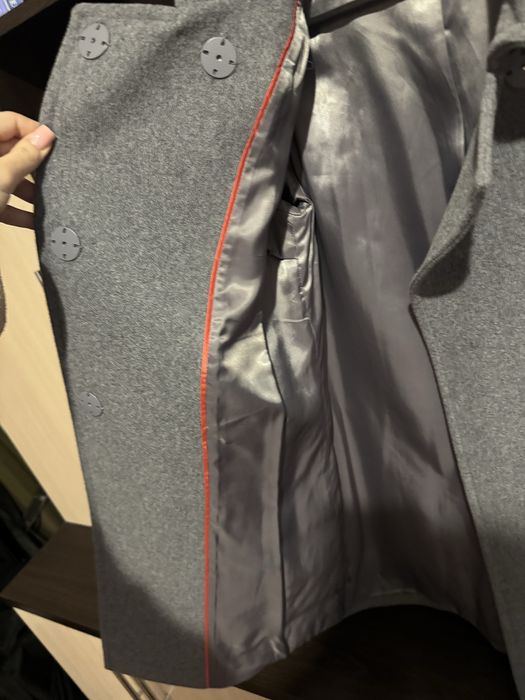 вовняне пальто сіре