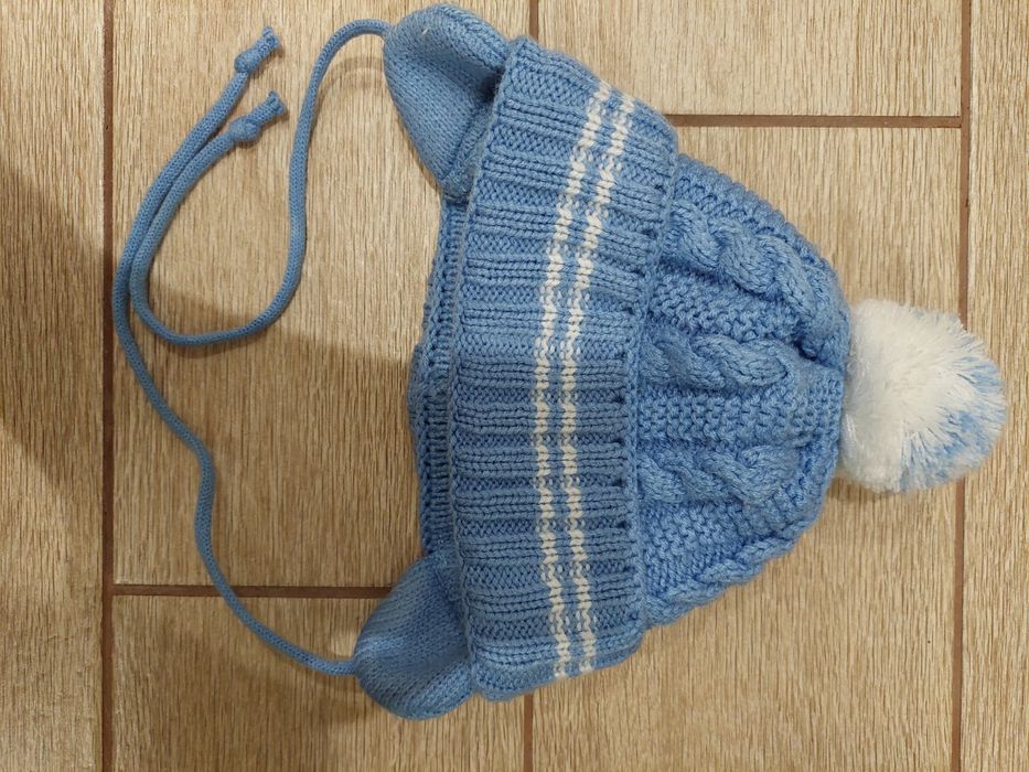 Шапочки по 30 грн