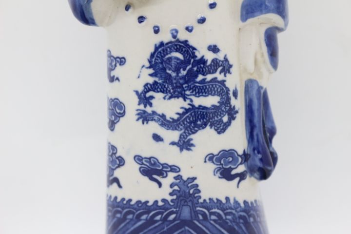 Dignatária Escultura Porcelana Chinesa Dragões séc. XIX 34 cm MARCADA