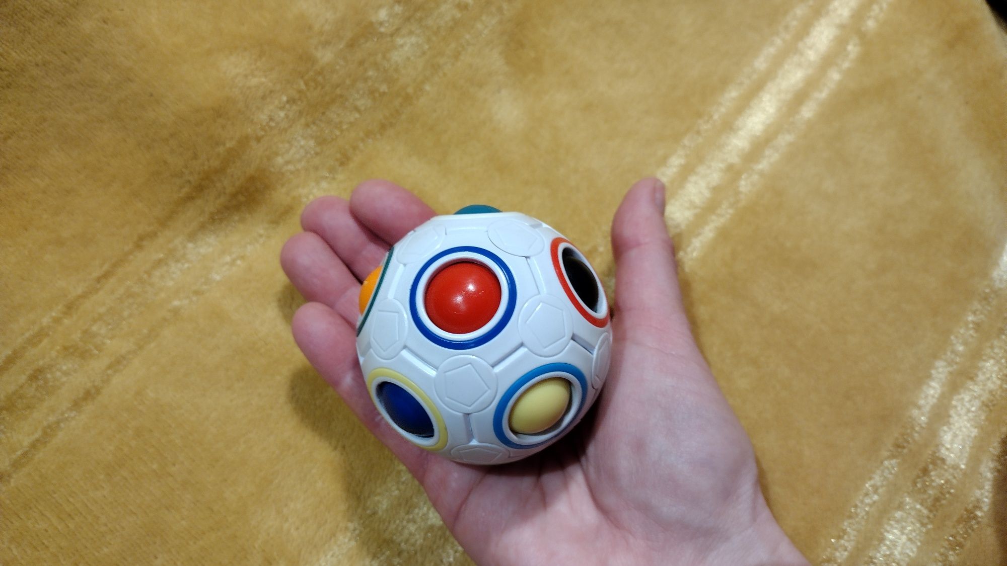 Zabawka piłka antystresowa sensoryczna
