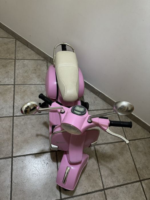 Mota a bataria Vespa