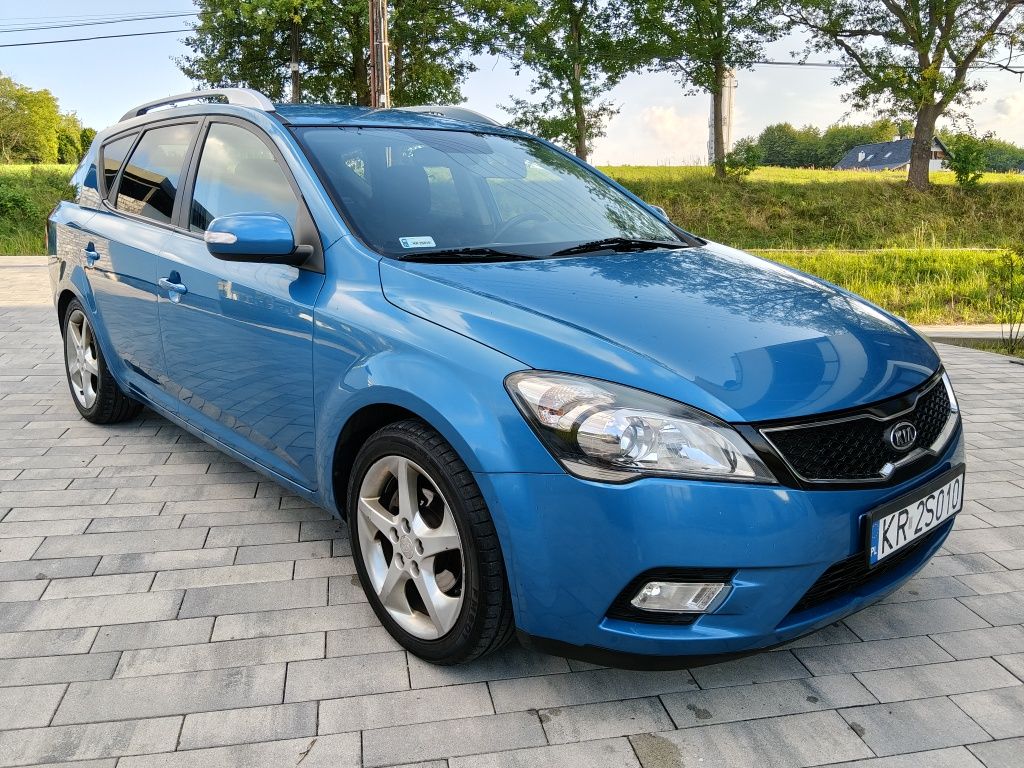 KIA CEED LIFT 1.6 diesel Klimatronic Hak Zadbana Sprawna 2010r