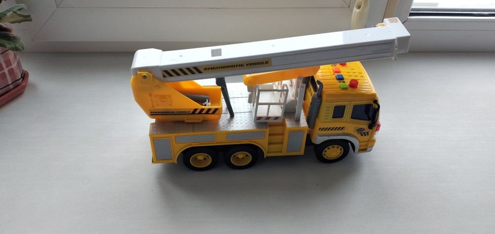 Дитяча іграшка ,