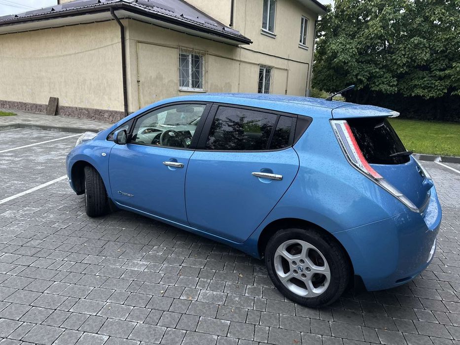 Nissan Leaf 2012