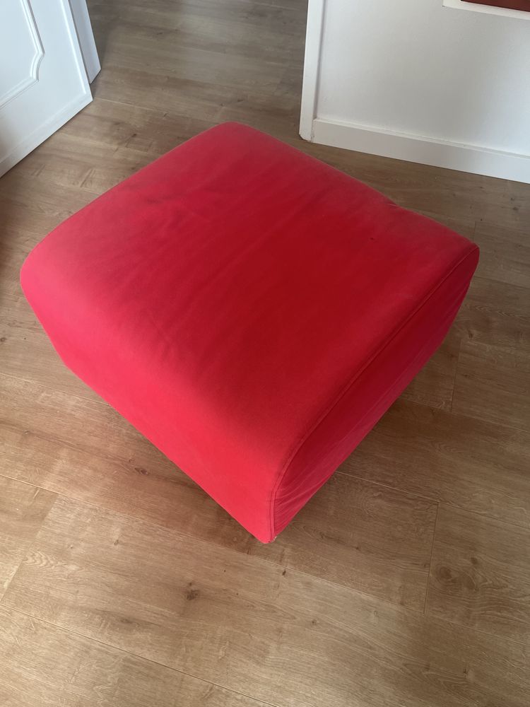 Klippan Ikea pousa pés