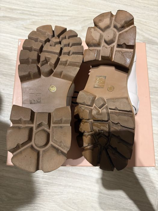 Лофери шкіряні Estro