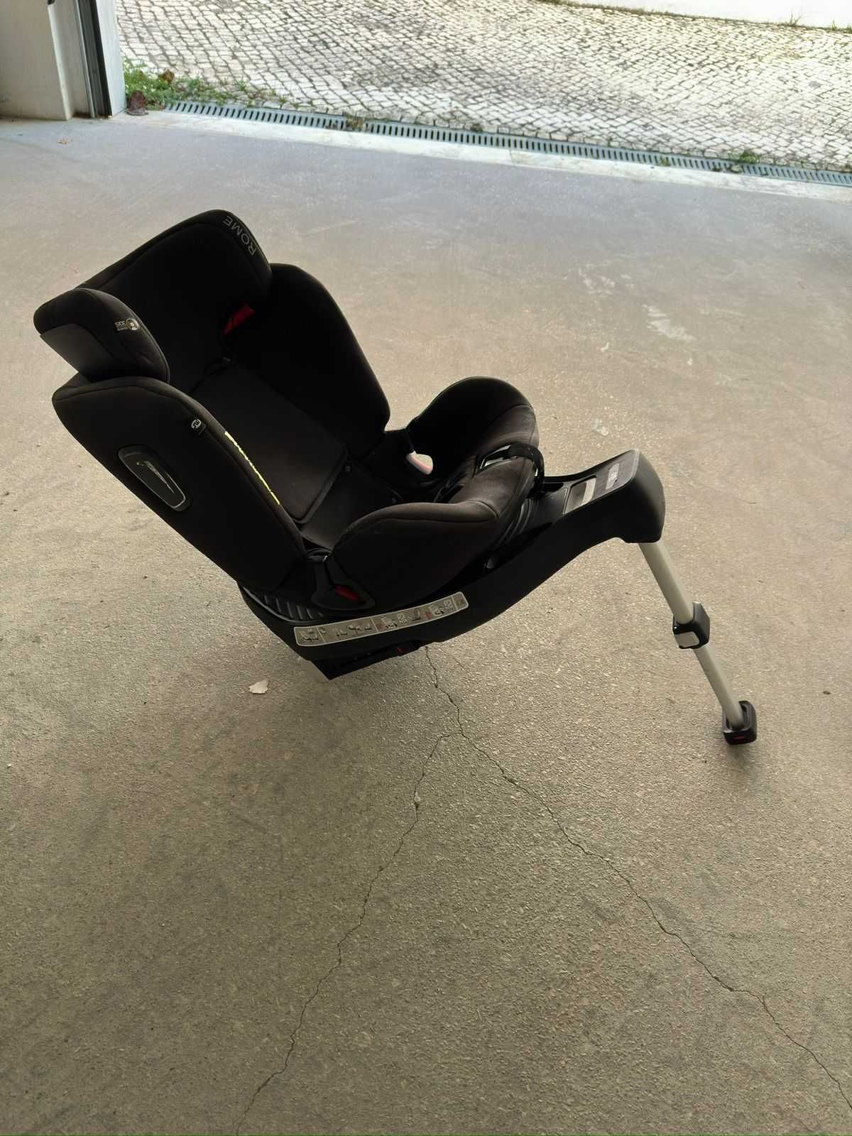 Base Isofix com Cadeira Rome Giratória