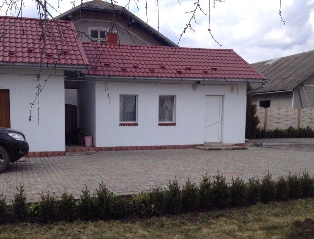 Продам цегляний будинок у Івано-Франківській області