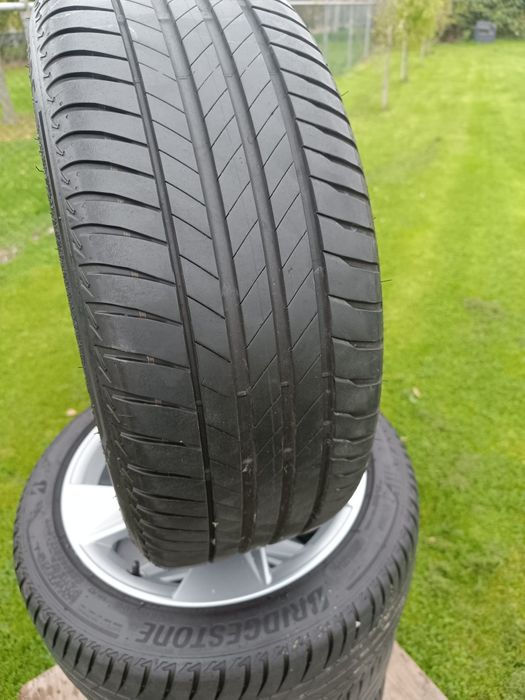 Felgi Audi 225/45 17 + opony Bridgestone Turanza T005