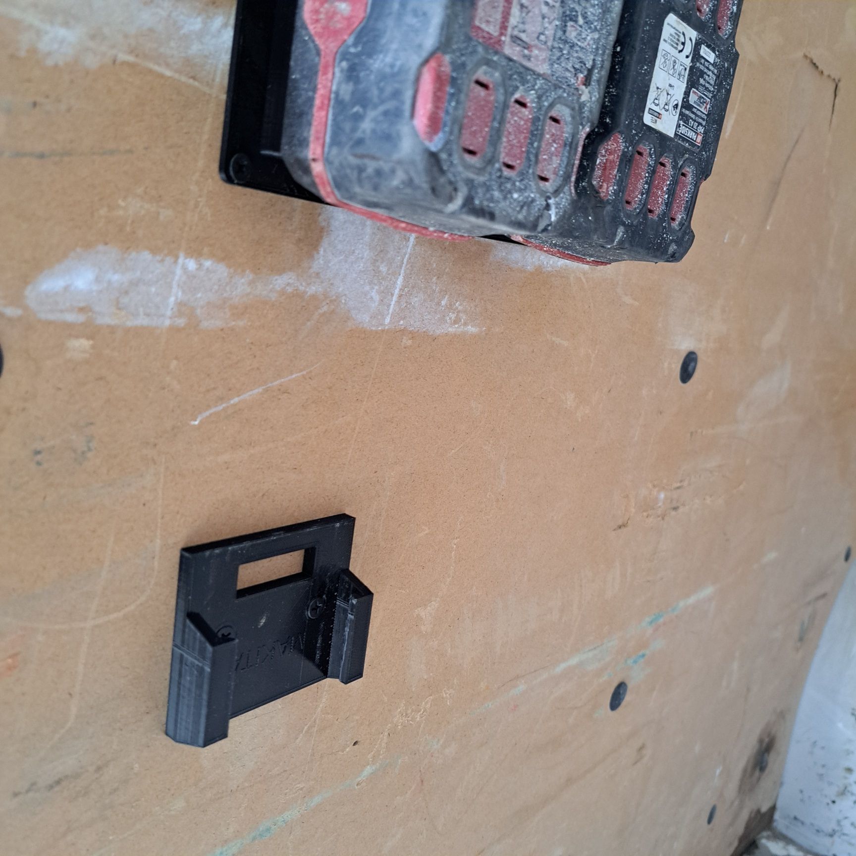 Suporte parede bateria parkside impressao 3d