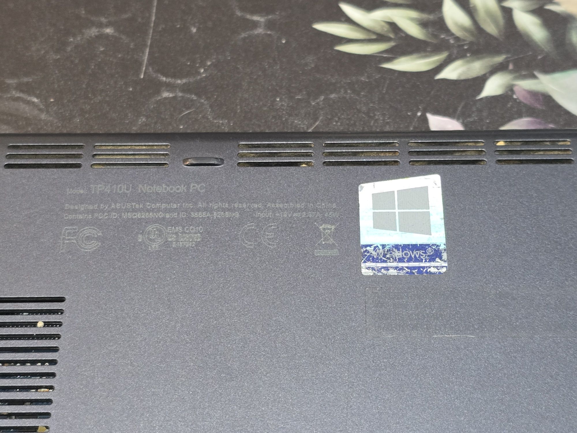 Asus tp410u i3 7100U 4Gb RAM 256Gb